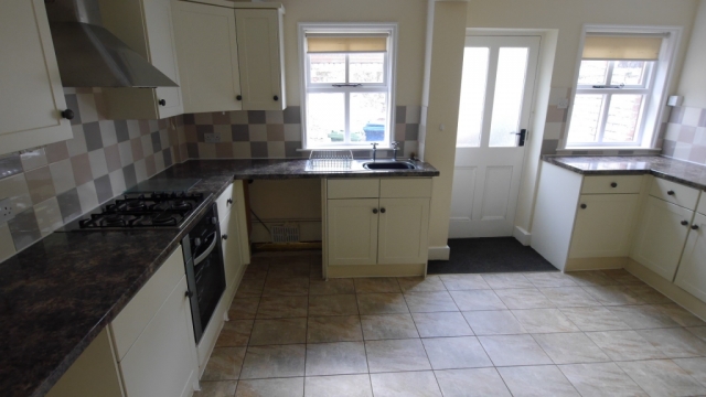 2 Bedroom Cottage Lakeside Cottages Standish Wigan Wn1 2uu