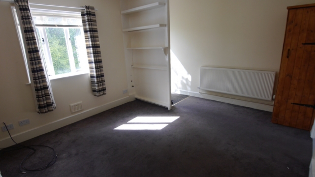 2 Bedroom Cottage Lakeside Cottages Standish Wigan Wn1 2uu