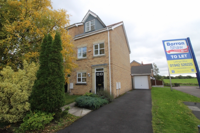 3 Bedroom Town House, Blackberry Drive, Hindley, Wigan WN2 3JU