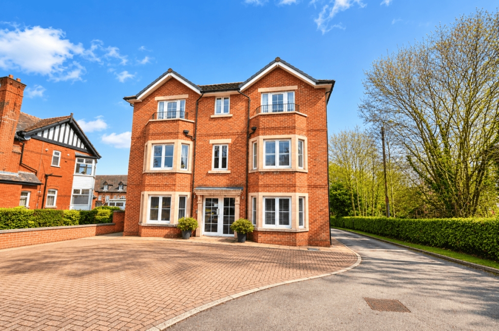 2 Bedroom Apartment, Apartment 6, Haigh Park View, Wigan, 251 Wigan Road, WN1 2RF