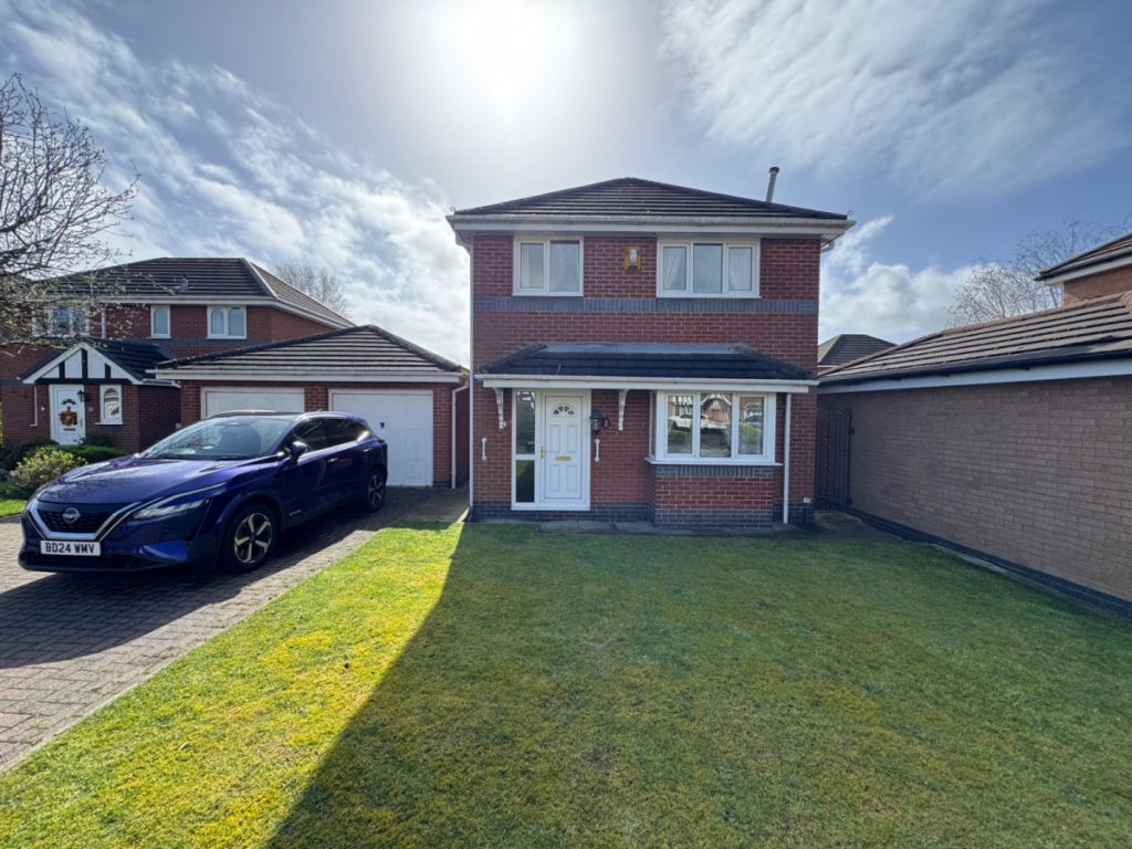 Detached House13 Whitsbury Avenue