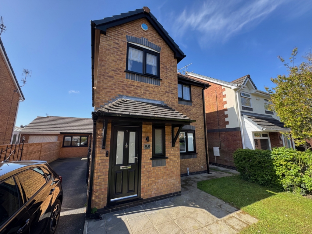 3 Bedroom Detached House, 7 Meadows Close, Hindley, Wigan, WN2 3DX