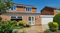 NO CHAIN - FREEHOLD - FANTASTIC FAMILY HOME - SOUGHT AFTER LOCATION ...